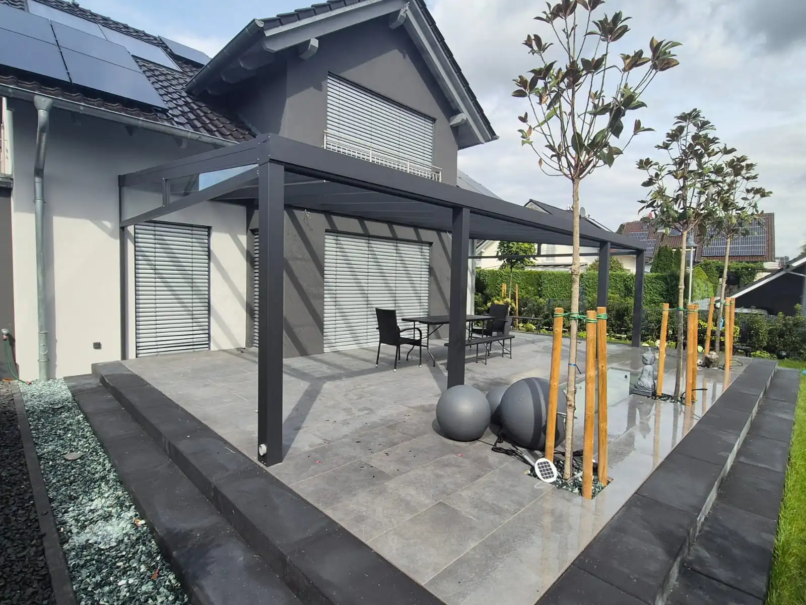 Innovative Lamellendächer für höchsten Komfort